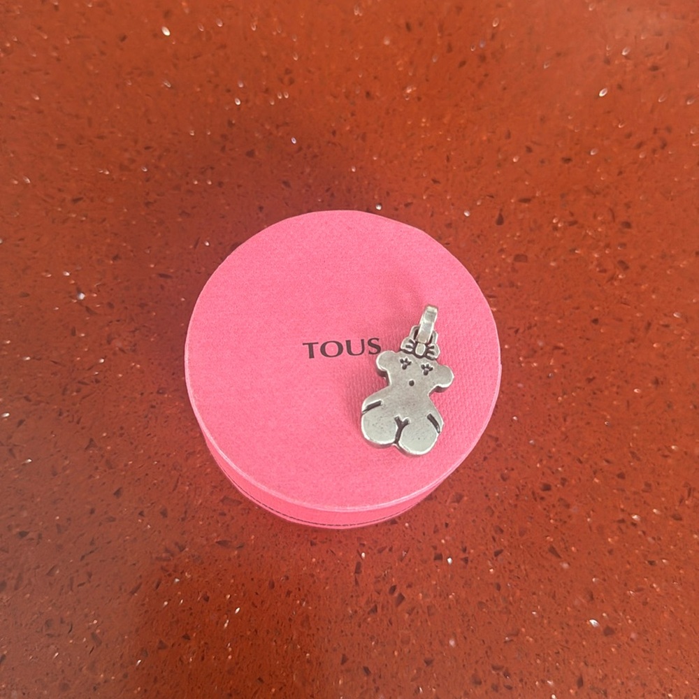 Tous Pendants